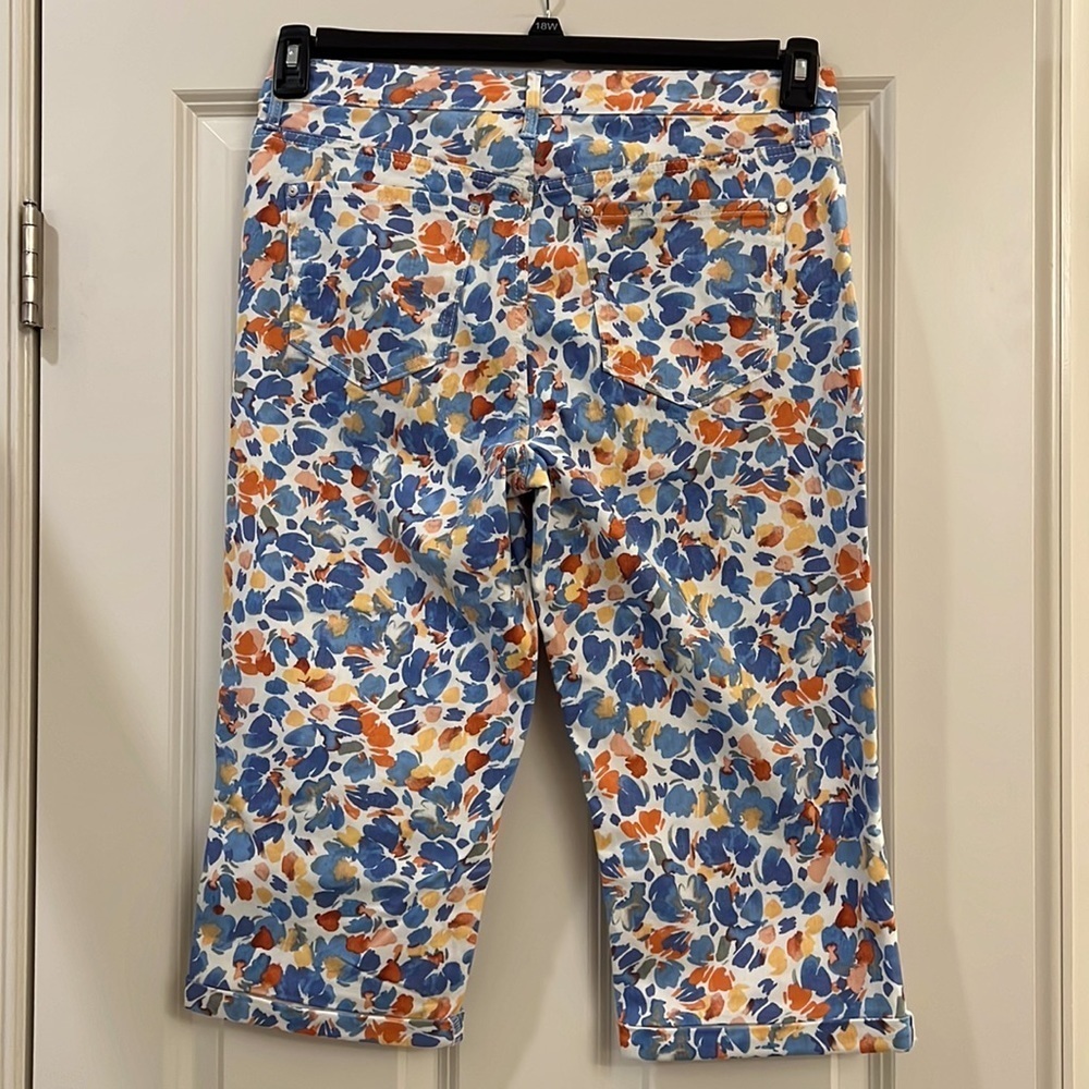 Gloria Vanderbilt ladies capris - Picture 4 of 10